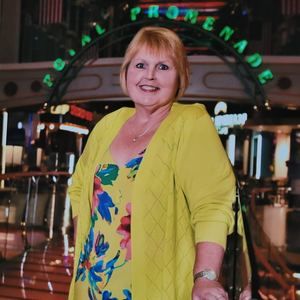 Meet your Posher, Sherry